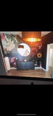 Geräumige, gepflegte 3-Zimmer-Dachgeschosswohnung klimatisiert zur Miete in Essen
