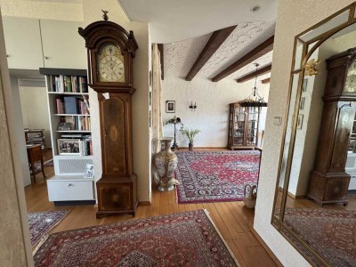 Großzügige, gehoben ausgestattete 4,5-Zimmer-Wohnung, mit Balkon, Gartenblick, EBK, Wallbox