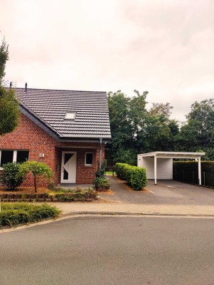 Hochwertige Doppelhaushälfte in ruhiger, stadtnaher Lage in Borghorst