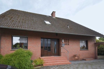 Einfamilienhaus mit Garage und schönem Grundstück in Rieste!