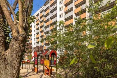 Schicke 2-Zimmer-Wohnung mit ebenerdiger Dusche und Balkon!