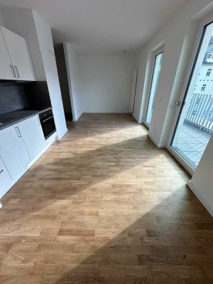 *NEU* Wunderschöne Single-/Pärchenwohnung mit Einbauküche und Balkon in Niederschöneweide (Treptow)