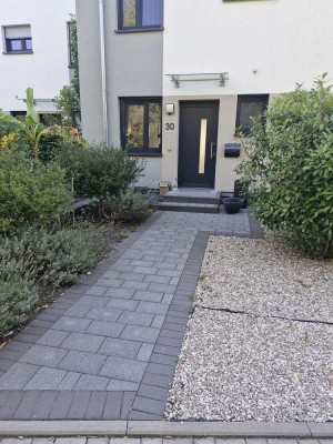 Exklusives 5-Raum-Reihenhaus mit gehobener Innenausstattung und EBK in Wesseling