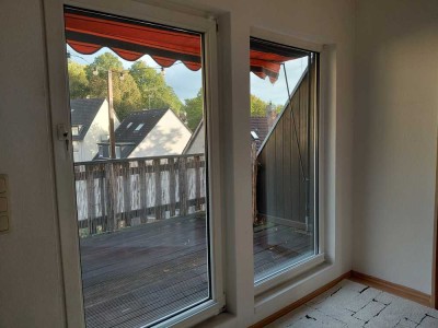 Helle 4-Zimmer Maisonette-Wohnung mit Balkon und Dachterrassein Essen-Kupferdreh