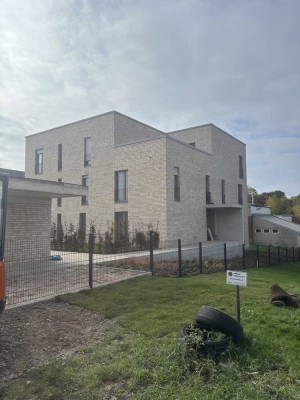 Exklusive 2-3-Zimmer Balkon oder Gartenwohnung in Ratingen