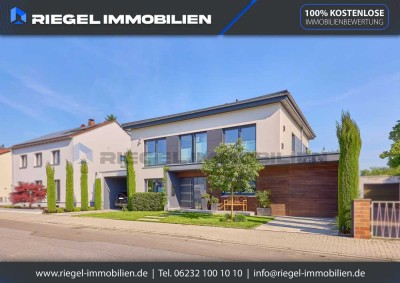 Sie hier? Wir auch! Luxuriöses Zuhause mit beheiztem Swimmingpool – Rarität in Speyers Bestlage