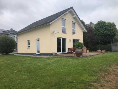 Nähe Ransbach-Baumbach, neuwertig renoviertes EFH mit Terrasse und Garten - direkt vom Eigentümer