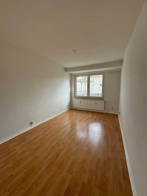 2 ZKB mit Balkon zu vermieten