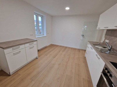 Moderne 3-Zimmer-EG-Wohnung mit Terrasse, Garten & Einbauküche – zentral in Haßmersheim