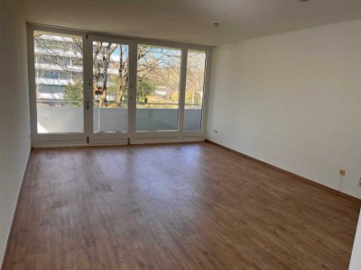 Provisionsfrei: 2,5-Zi-Whg (76 m²) m. mod. Küche und großem Balkon in ruhiger Lage von BN-Muffendorf