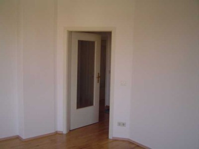 Schöne und vollständig renovierte 3-Zimmer-Wohnung im MFH in Reichenbach OT Cunsdorf