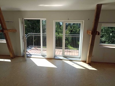 Ansprechende und gepflegte 2-Raum-Wohnung mit Einbauküche in Gremersdorf