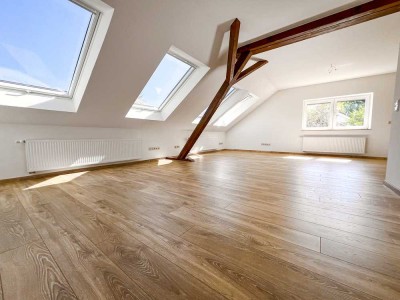Lichtdurchflutete 2-Zimmer-Dachgeschosswohnung mit Charme und moderner Ausstattung!