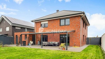 Wohnen mit Zukunft: Neuwertiges KfW-55-Haus mit Garten und moderner Ausstattung