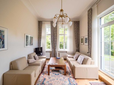 +++ Charmante Altbauwohnung mit Garten / Terrasse +++