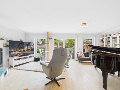 Liebevoll modernisierte Doppelhaushälfte mit Gartenidylle