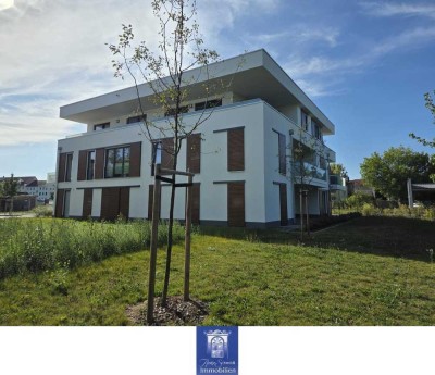 Erstbezug! Lichtdurchflutete Traumwohnung, große Terrasse, exklusive Ausstattung!