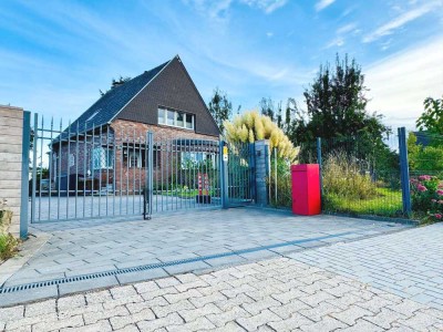 Freist. modernisiertes EFH mit Wintergarten + Garage plus gr. Naturgarten in 41189 M.Gladbach