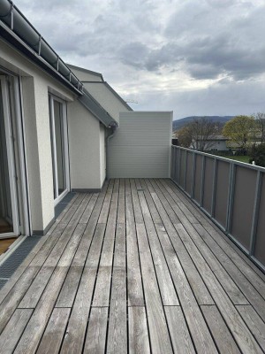 Fernsicht PUR- Sonnige, barrierefreie Wohnung mit großen Terrasse/ Dachterrasse, inkl. Küche- Nähe Bhf. Brunn
