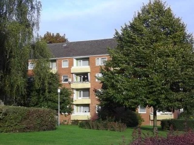 Schöne 4 Zimmer Wohnung mit Balkon, 03. OG OHNE Fahrstuhl !!!