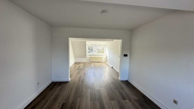 Helle 2-Zimmer-Wohnung – Erstbezug nach Renovierung ab 01.03.2025