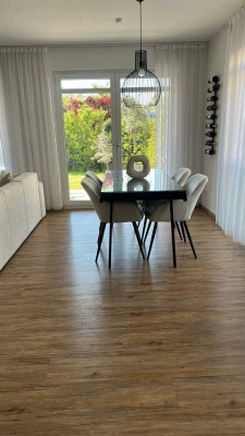 Helle & moderne Erdgeschosswohnung mit Garten in Feldrandlage von Deidesheim