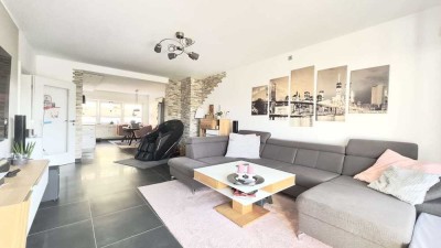 Einzugsbereit & hochwertig modernisiert! 122 qm Ideal aufgeteilt, in top Lage + Südbalkon & G-Garten
