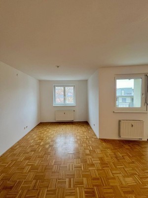 Gut aufgeteilte 4-Zimmer Wohnung mit Loggia - Provisionsfrei!