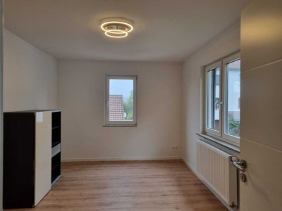 Neue möblierte WG-Zimmer in Burgstetten bei Backnang 300 m zur S-Bahn S4 Erstbezug