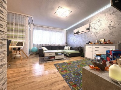 Kernsaniert und Lichtdurchflutet - 3-Zimmer Wohnung in Ideale Lage