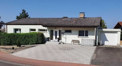 Von Privat: TRADITIONELLES MEHRGENERATIONENHAUS MIT VILLENPOTENZIAL IN PANORAMALAGE!