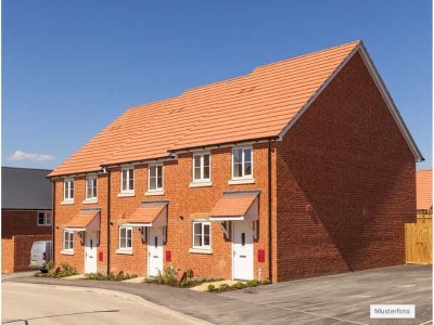 Provisionsfrei Einfamilienhaus in 14776 Brandenburg, Kiefernweg