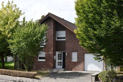 Familienfreundliches Haus mit Kamin und Garten