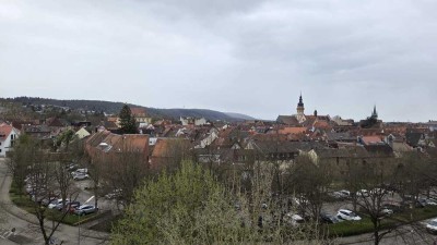 Über den Dächer von Durlach! Dreizimmerwohnung mit Balkon in zentraler Lage