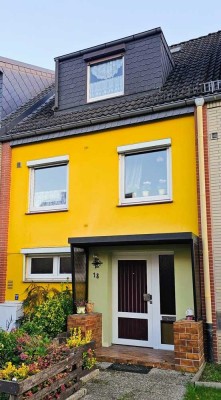 Bremen - Ost  - Schaffhauser Straße - Reihenmittelhaus mit Garage