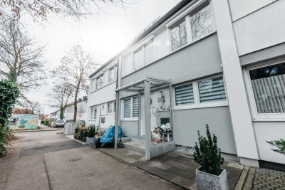 Top gepflegtes, modernisiertes Reihenmittelhaus mit gehobener Ausstattung in Kirchheim bei München