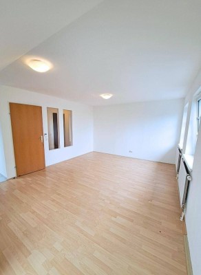 STEYR. Erstbezug! Moderne Wohnung mit Einbauküche, Parkplatz &amp; Zentralheizung!