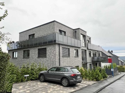 ELEGANTES MEHRFAMILIENHAUS MIT NEUN WOHNUNGEN - ELEGANZ UND KOMFORT VEREINT!
Mehrfamilienhaus