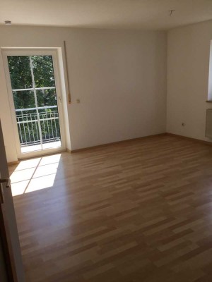 Gepflegte 3-Zimmer-Wohnung mit Balkon in Graben
