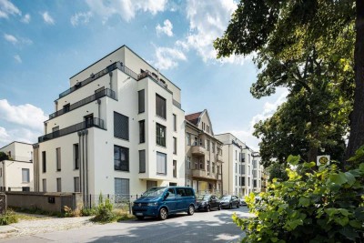 Wunderschöne, lichtdurchflutete Wohnung mit EBK & Balkon im grünen Buch
