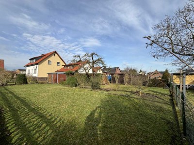 Freistehendes Einfamilienhaus auf großem Grundstück mit Vollkeller & ausbaubarem Nebengebäude