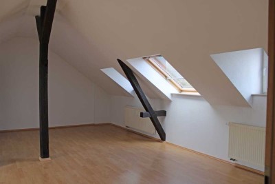 Gemütliche Dachgeschoßwohnung mit Balkon in Arnstadt