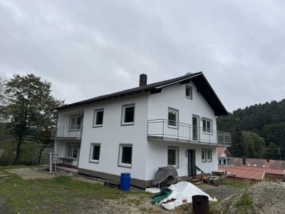 Geschmackvolle 3-Zimmer-Erdgeschosswohnung mit Terrasse und Garten in Oberaichbach