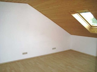 90 m² - 3.0 Zi.
675 € Kaltmiete