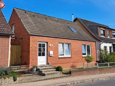 Super Kapitalanlage ! Solides Einfamilienhaus in zentraler Lage von Kellinghusen, vermietet