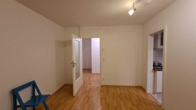 Helle 1,5-Zimmer-Wohnung mit Balkon und EBK in Obersendling