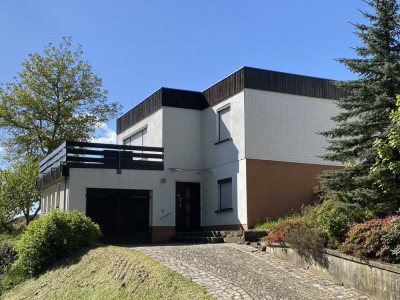 Mit Blick bis zum Horizont Attraktives Einfamilienhaus in Rabenau bei Dresden