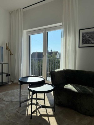 4,3% Rendite ! Studiowohnung mit großem Balkon - 1 Zimmer ! Möbliert inkl EBK im Kauf enthalten !
