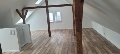 Ansprechende 4-Zimmer-Wohnung mit Dachterrasse in Bielefeld