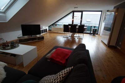 Schicke 85m² DG Wohnung mit geh. Ausstattung in Tövo St. Tönis